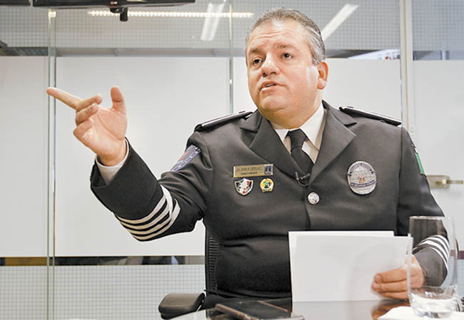 El comisionado de Seguridad Pública de Morelos en la entrevista para "El asalto a la razón". 