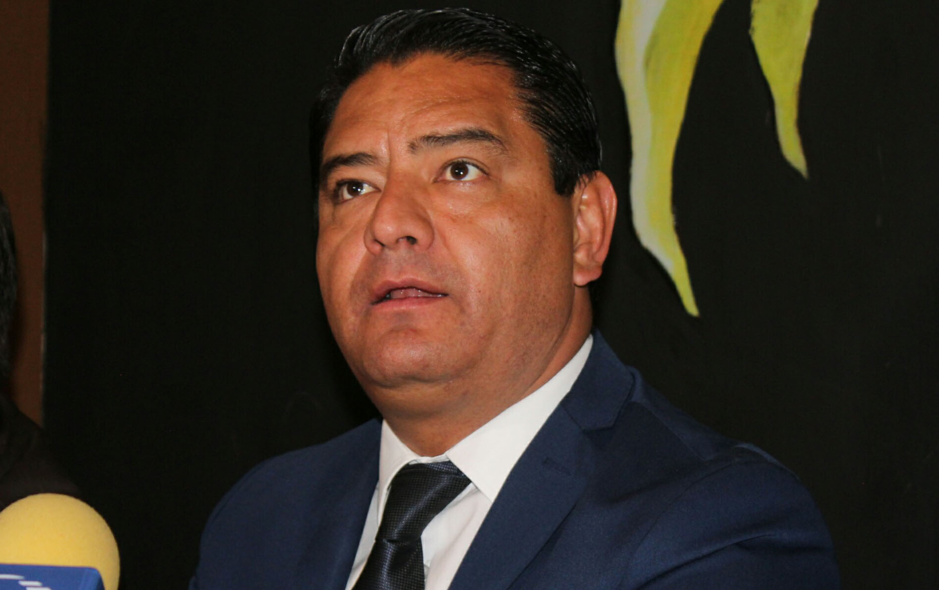 Llama Eduardo Neri a tomar la sede del PRD por cancelación del proceso