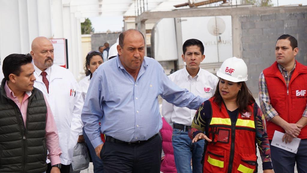 El Centro de Rehabilitación Integral de Monclova, lleva un 35% de avance.