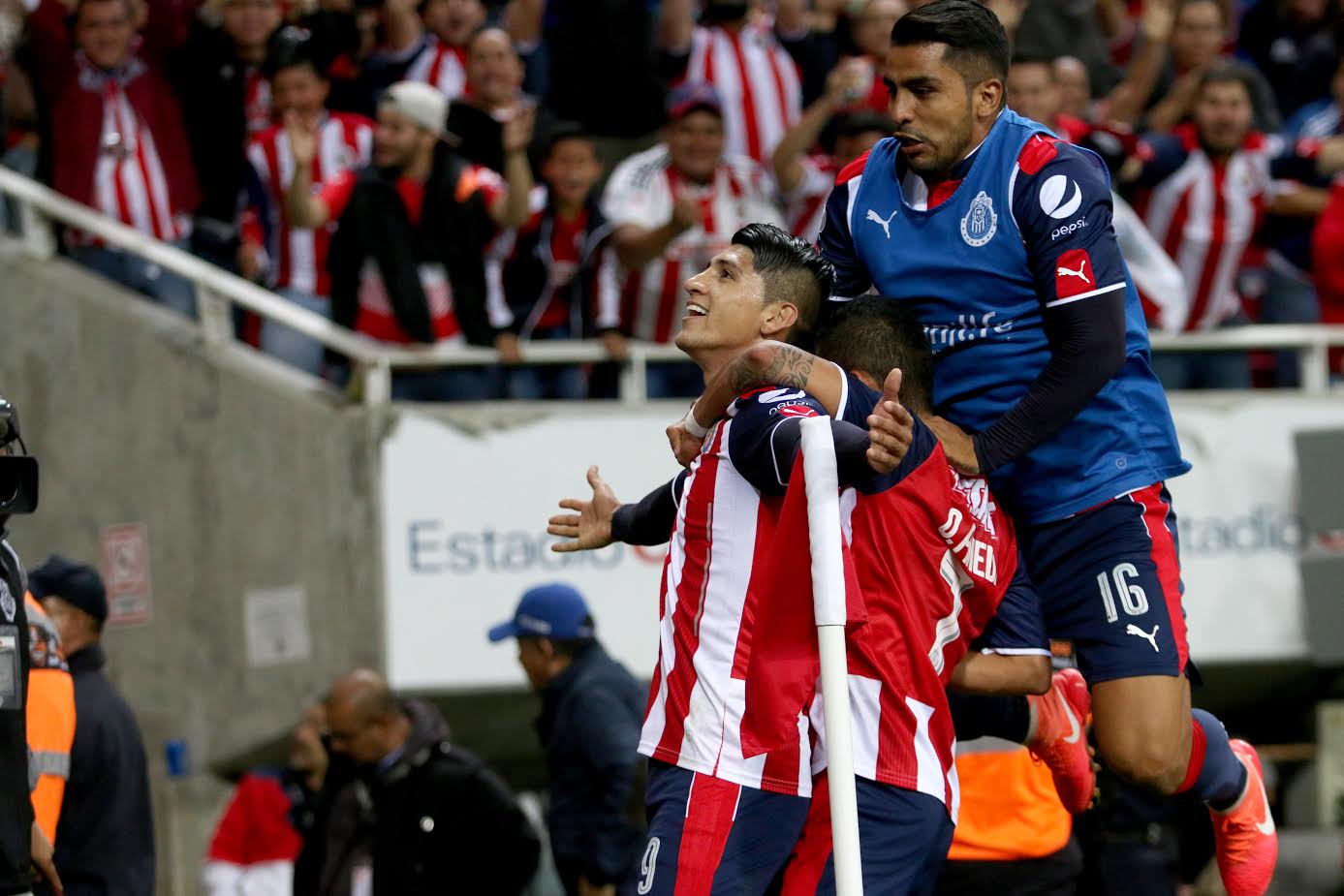 Pulido pone a Chivas en el liderato general- Grupo Milenio