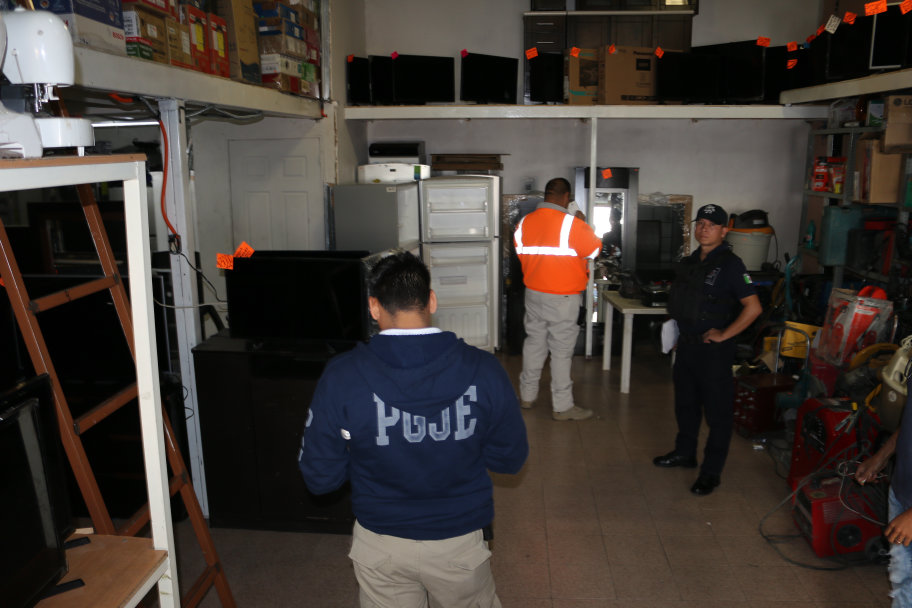 Revisión en bazares para verificar los artículos no cuenten con reporte de robo.