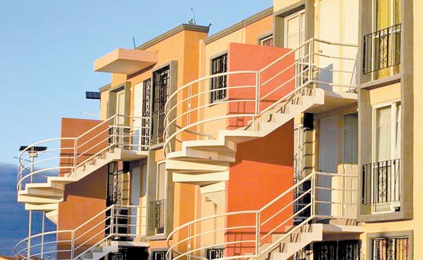 La viviendera infló el número de casas vendidas durante tres años.