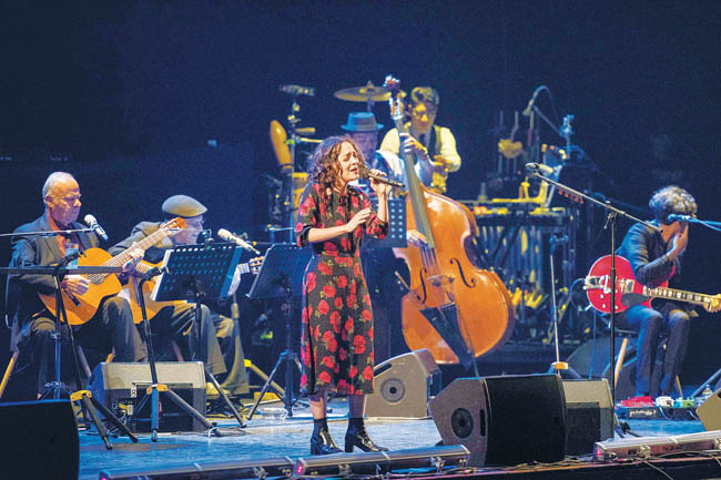 La intérprerte ofreció un recital para familiares y amigos. 