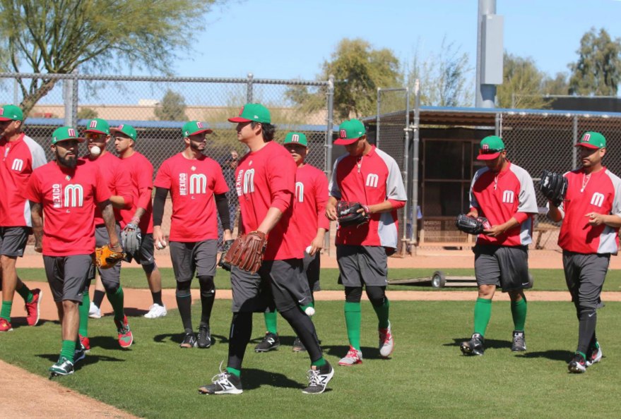 Entrenamiento de la selección mexicana de beisbol. 