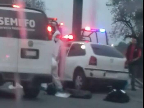 La ahora fallecida viajaba como copiloto en un auto Pointer en color blanco con placas de circulación SSD-15-58. 