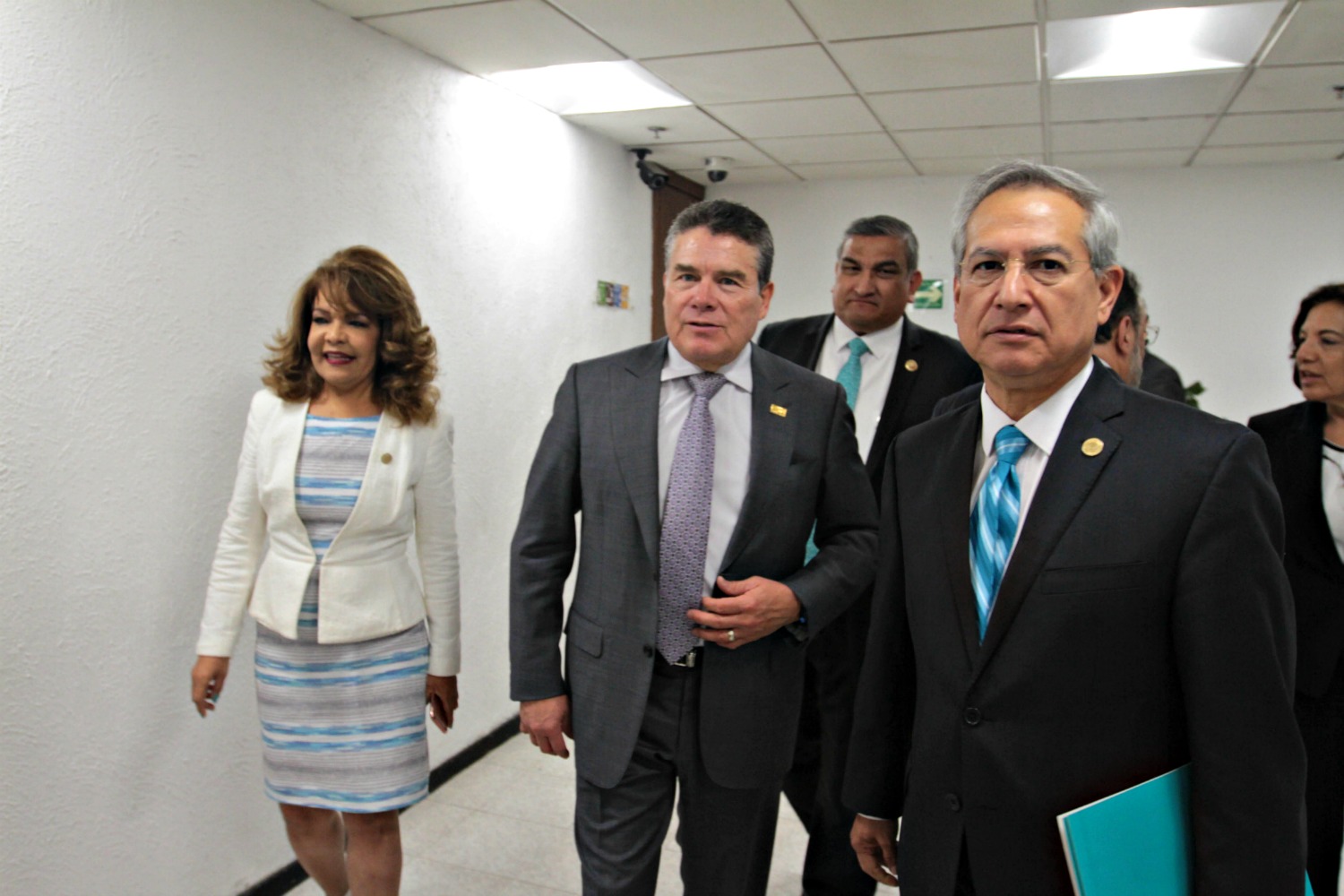 El líder del SNTE, Juan Díaz de la Torre, tras su reunión con la Comisión de Educación de la Cámara de Diputados.