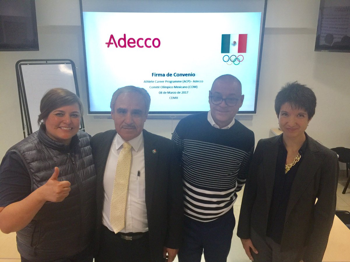 Firma del convenio entre el COM y Adecco en pro de los atletas mexicanos.