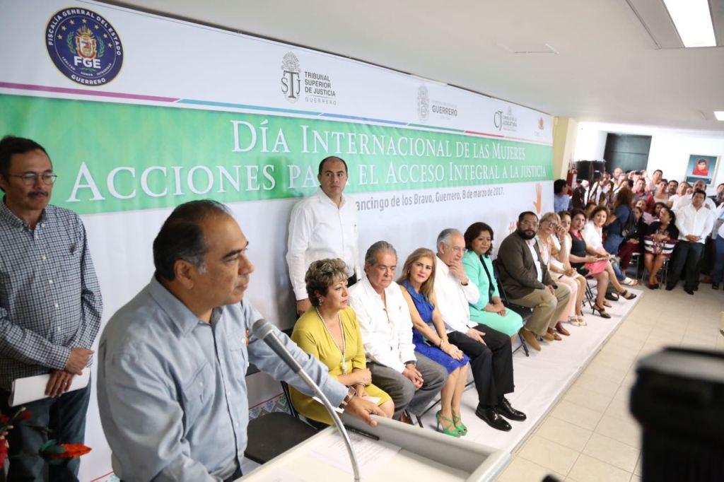 Héctor Astudillo, gobernador de Guerrero.