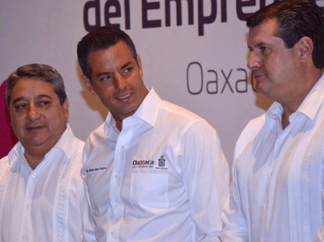 El gobernador de Oaxaca, Alejandro Murat dijo que se licitará la operación de un ferrocarril  del sureste para transportara mercancía entre los puerto