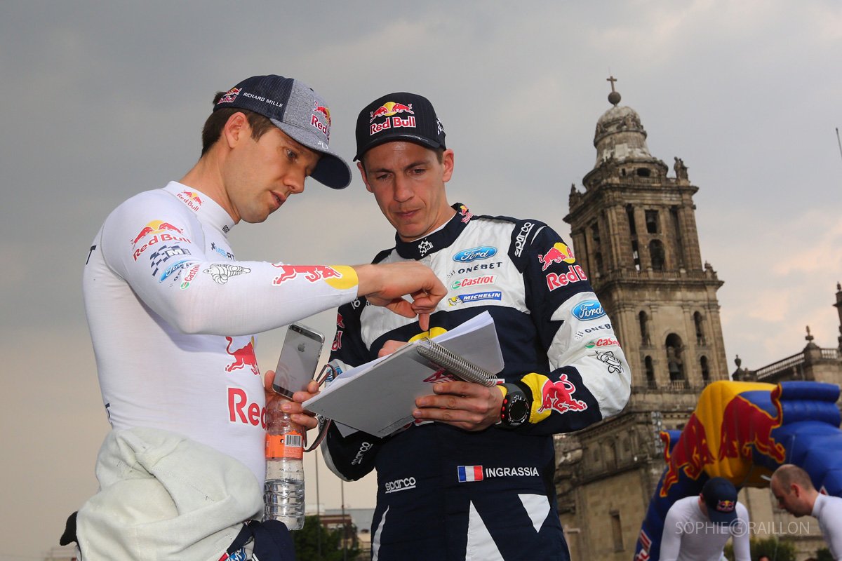 Sébastien Ogier (izq) en la Ciudad de México