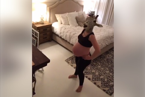 Desde hace dos semanas, el video de April ha sido visto por más de 30 millones de personas.