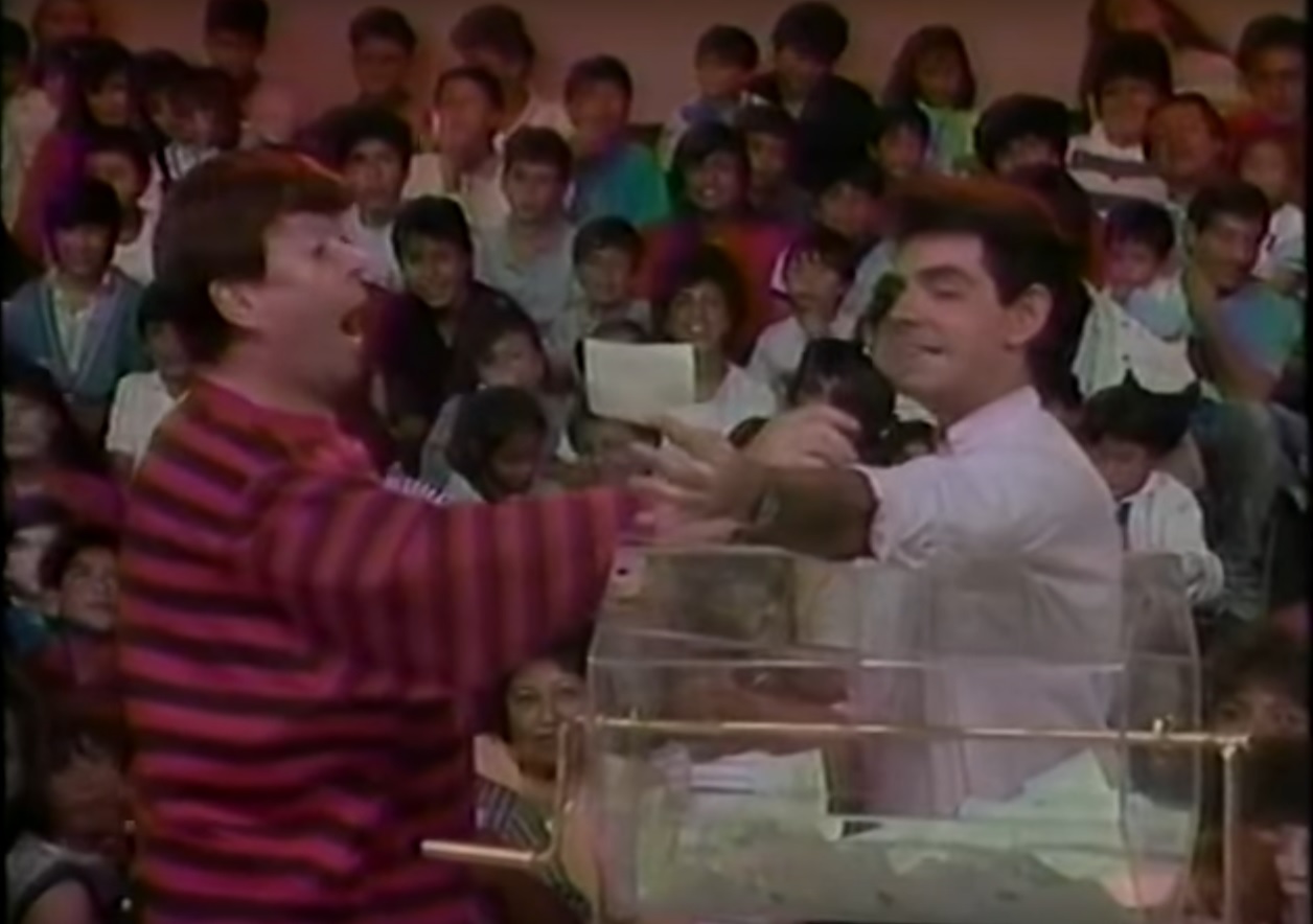 El actor empezó su carrera ayudando a Chabelo en su programa.