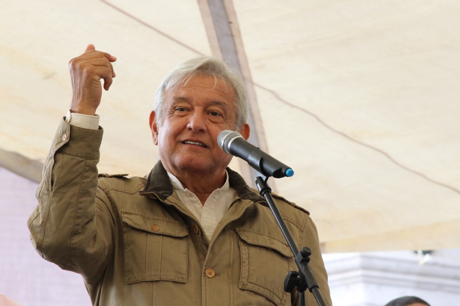 Andrés Manuel López Obrador aseguró que el PRD perdió su mística y le dio la espalda al pueblo.