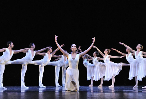 Bailarines del Taller Coreográfico de la UNAM