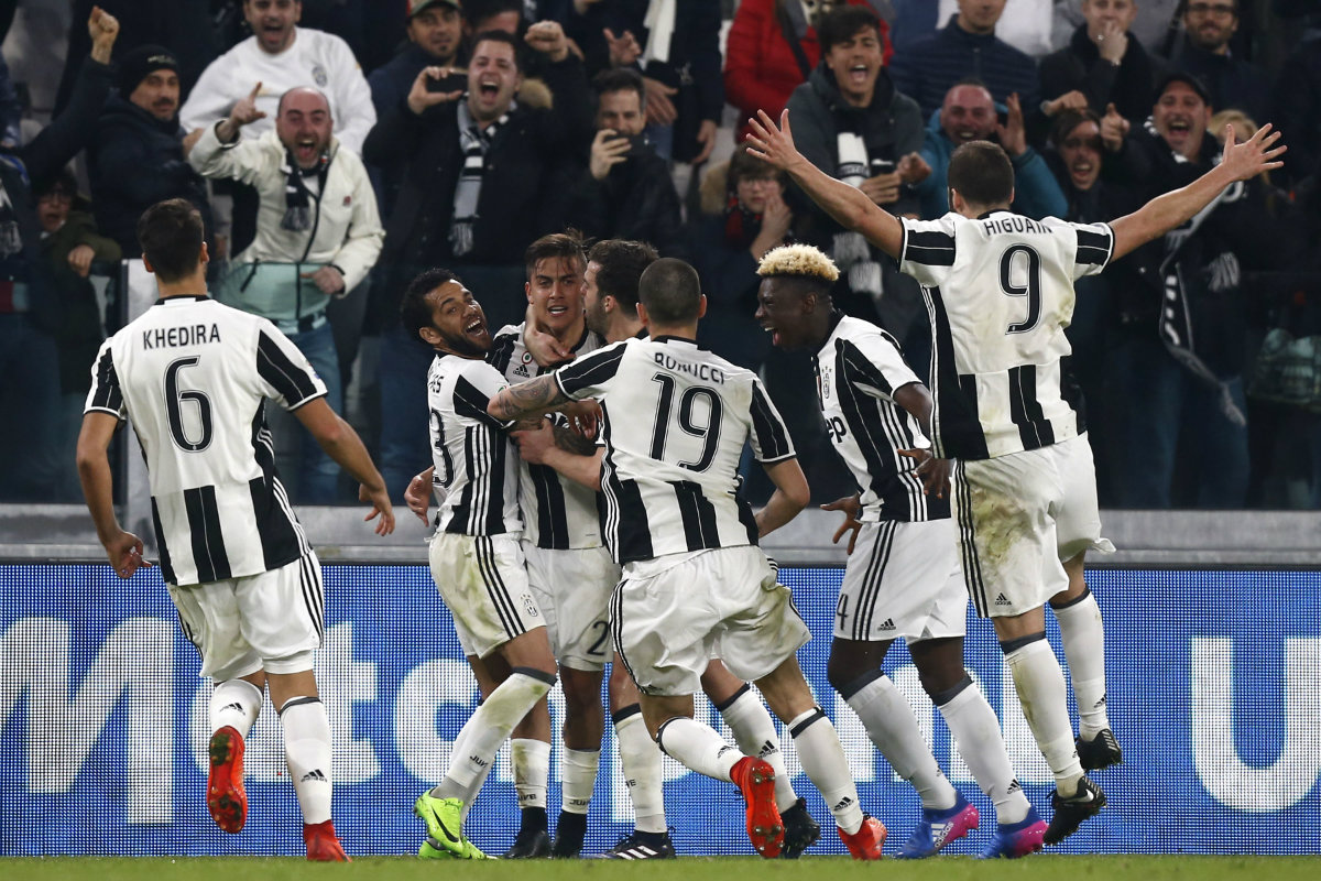 La Juventus venció al Milan y marcha como líder en solitario