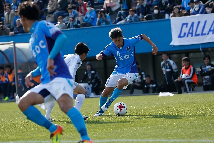 Kazu Miura, jugador de 50 años, en un partido con el Yokohama FC.