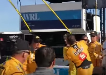 Pleito entre Kyle Busch y Joey Logano en la Nascar