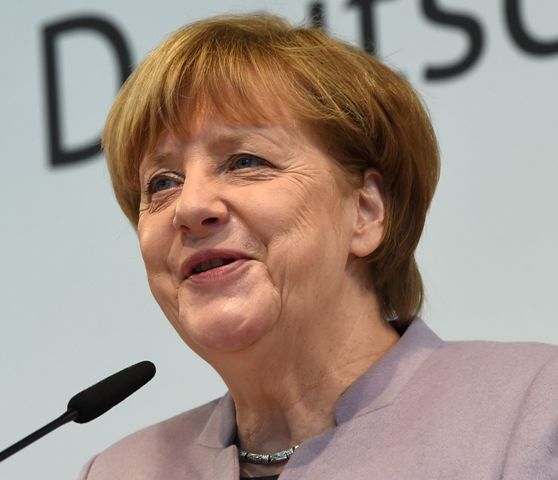 Angela Merker declaró que visitará a Trump para "entablar un diálogo directo".