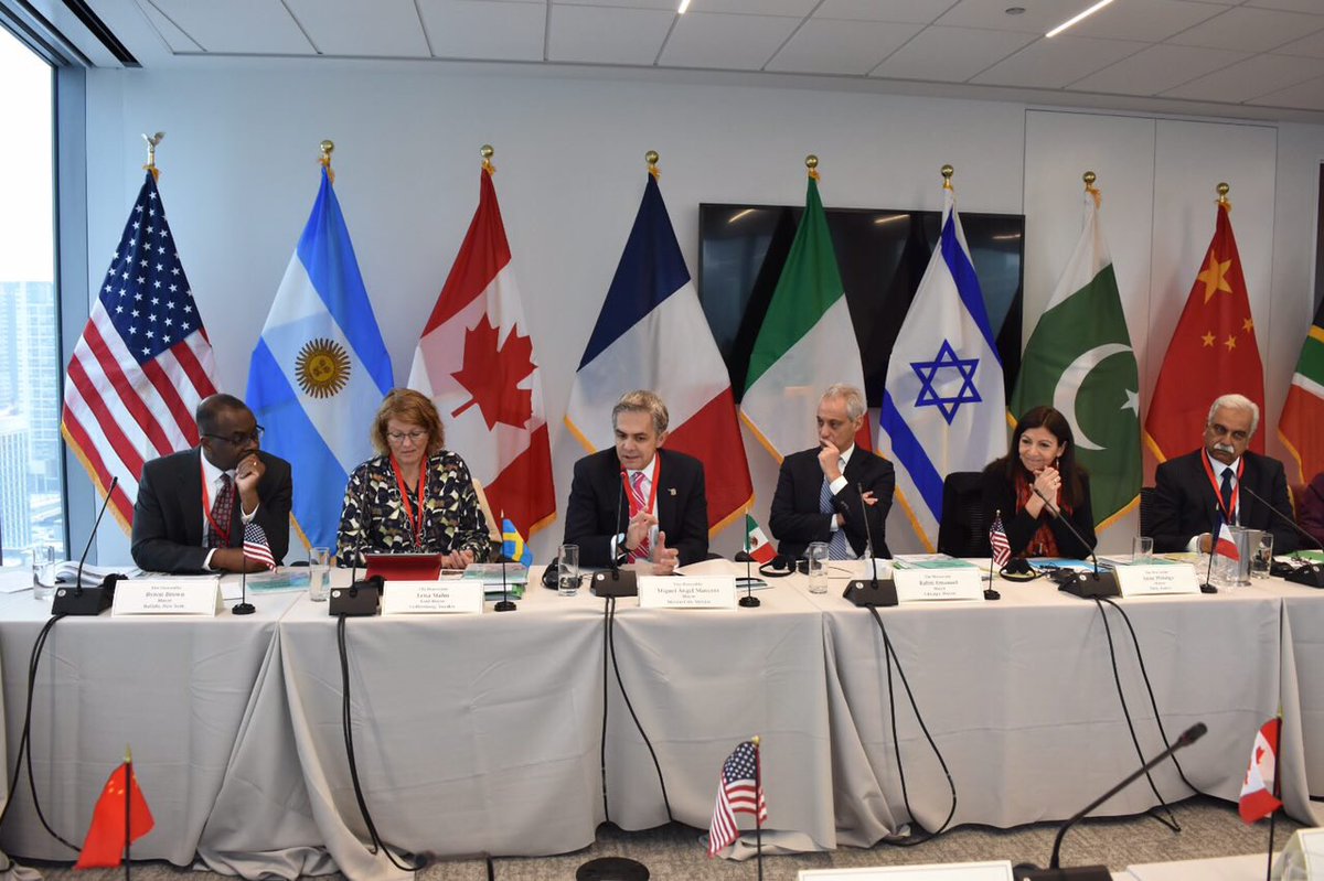 El jefe de Gobierno de la Ciudad de México, Miguel Ángel Mancera, participó en Chicago, Estados Unidos, en el foro Urban Waterways, donde habló sobre 
