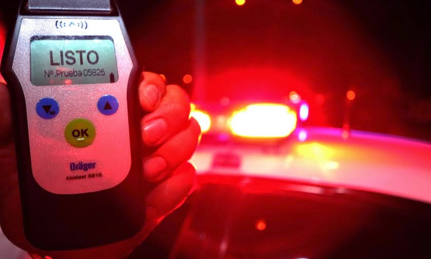 El operativo se divide en 5 pasos, para identificar alcohol en conductores 