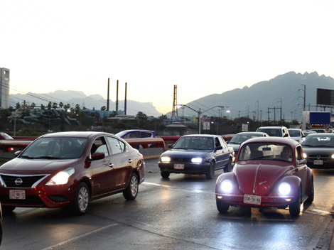 El gobernador aseguró que en su administración no habrá verificación vehicular gratis. 