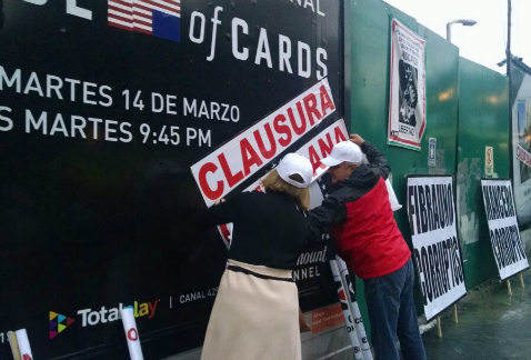 Vecinos de Polanco hicieron la clausura simbólica de una edificación en Mariano Escobedo 595, en demanda que se muestren los permisos correspondientes