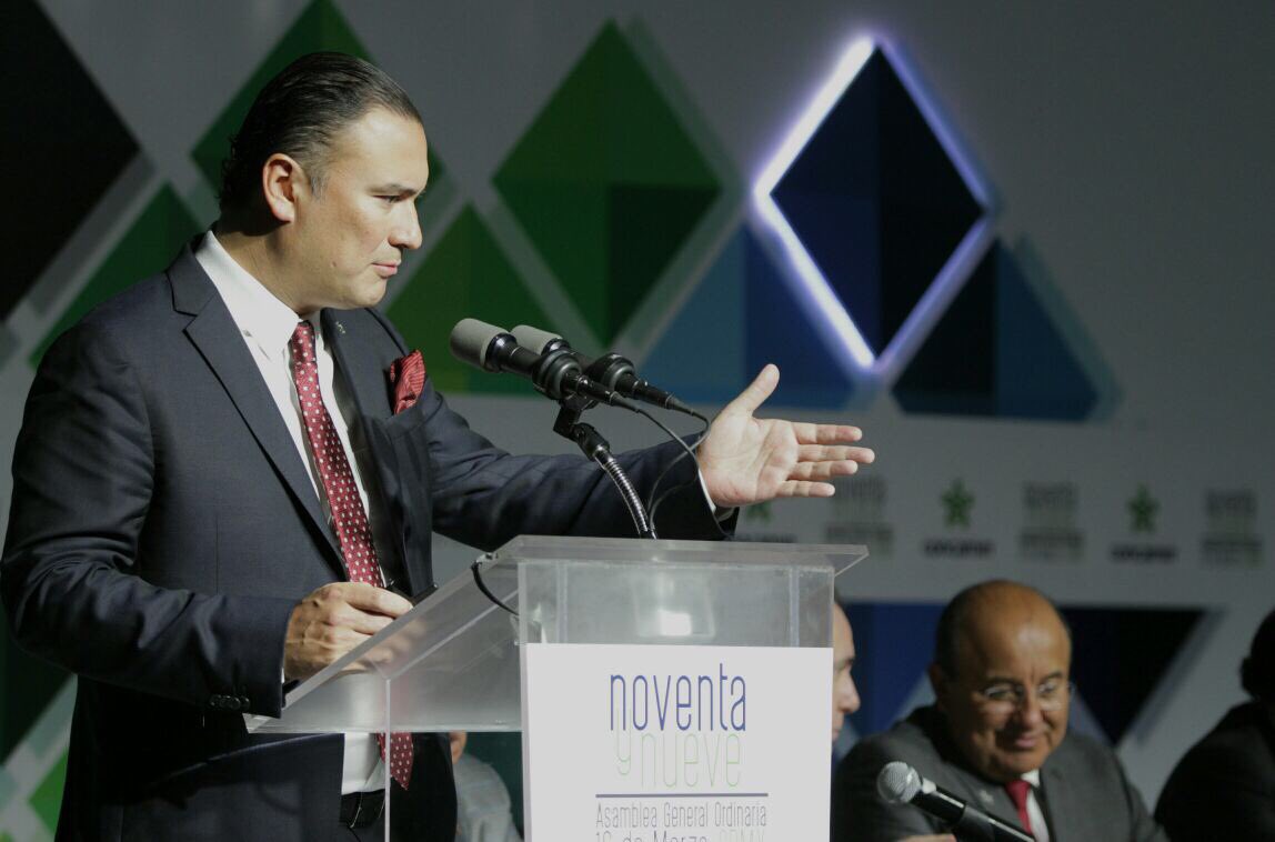 La Concamin reeligió a Manuel Herrera Vega como presidente para el periodo 2017–2018.