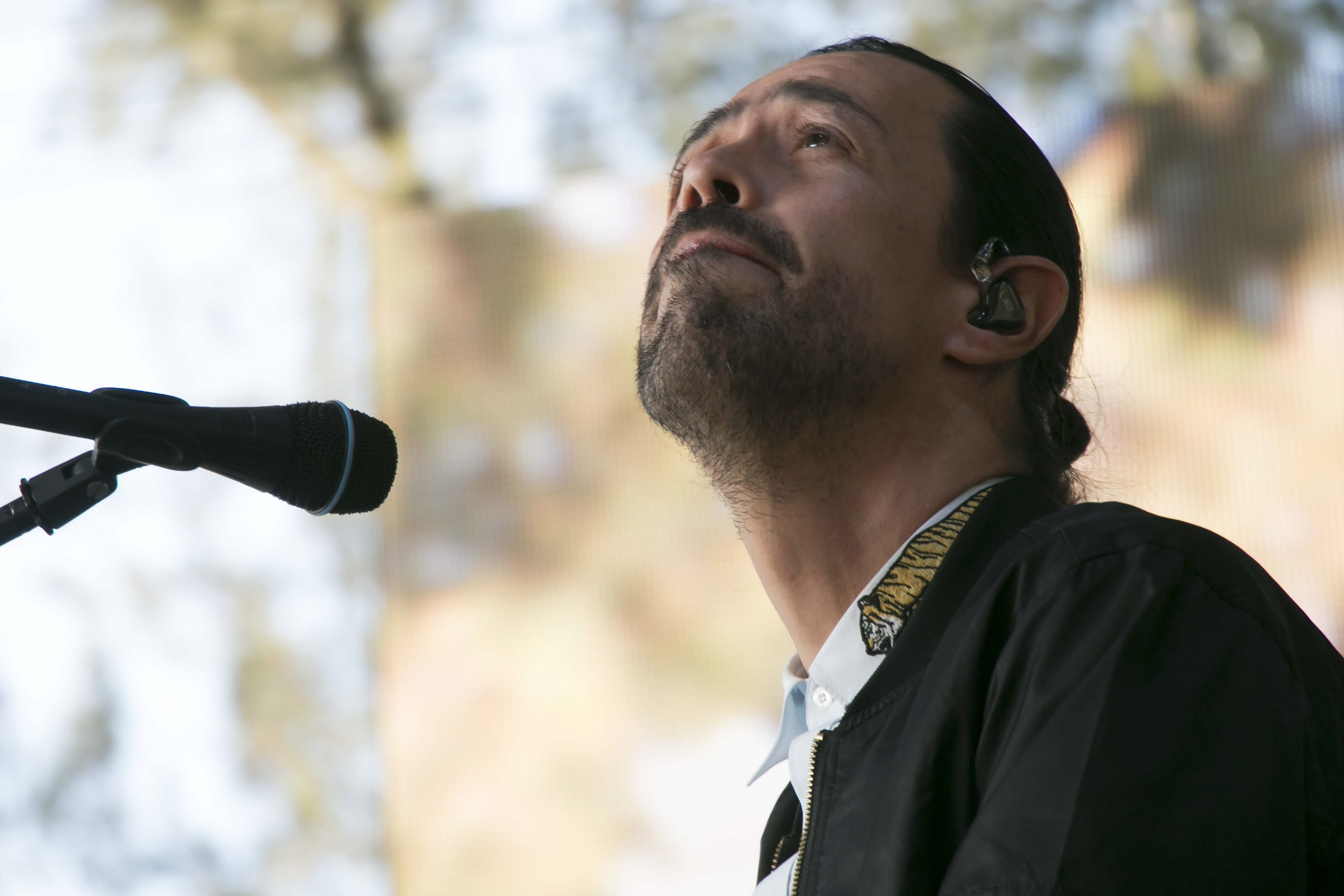 El músico 'prendió' los ánimos de los asistentes. 