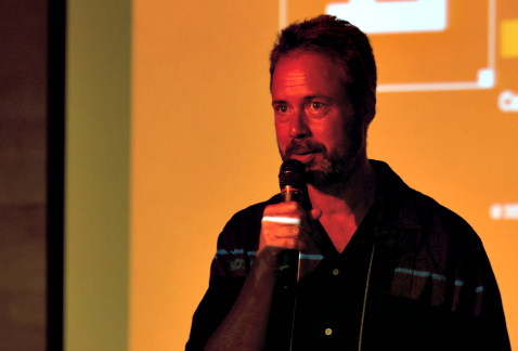 Feike de Jong, periodista holandés, lanzó la aplicación para móviles "Límites", con imágenes e historias de un recorrido que hizo por la periferia del