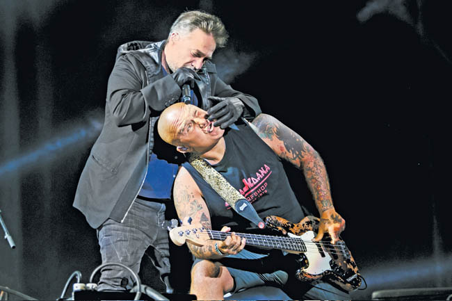 Los Fabulosos Cadillacs prendieron el Foro Sol. 