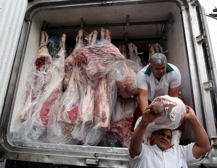 Chile suspende importación de carne desde Brasil tras escándalo de soborno. 
