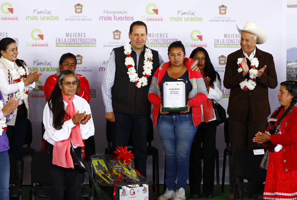Eruviel Ávila Villegas, adelantó que para este año se busca capacitar a 10 mil mujeres.