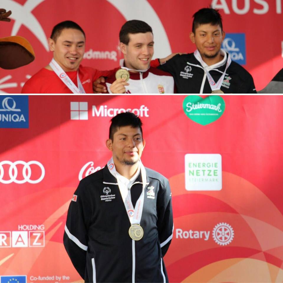 Josué Cruz presume su medalla de bronce 