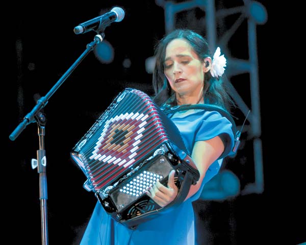 Julieta Venegas.