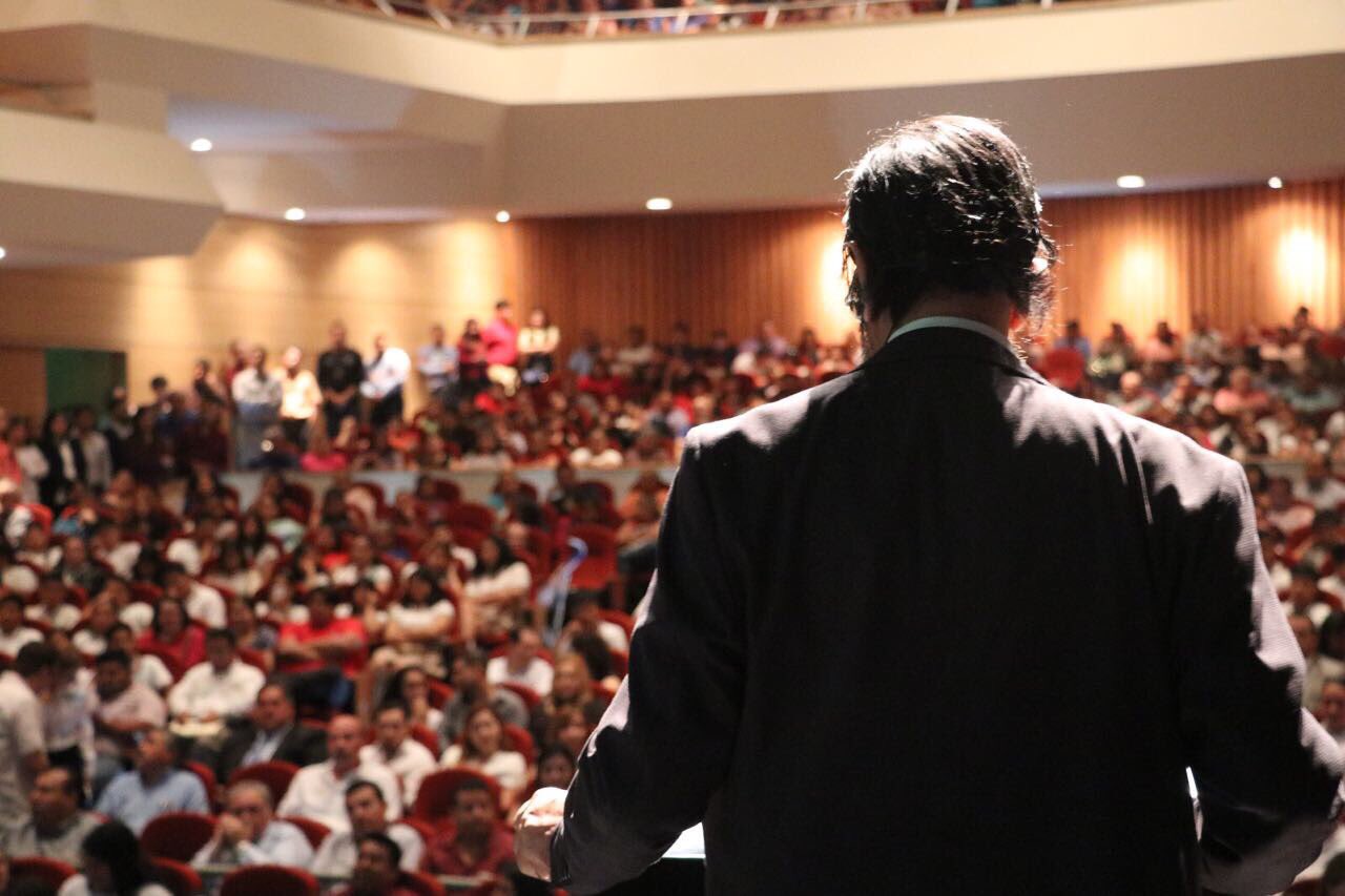 Rajendra K. Pachauri, Premio Nobel de la Paz, en Nuevo Laredo.