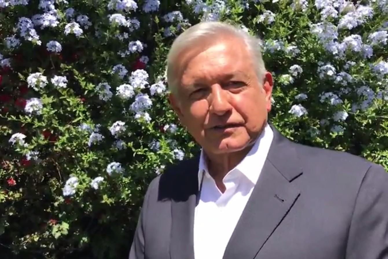 El líder de Morena, Andrés Manuel López Obrador, criticó la estrategia de seguridad en la que se ha usado al Ejército y la cual, aseguró, no ha dado r