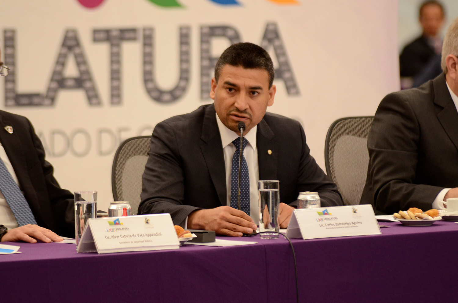 Carlos Zamarripa Aguirre, procurador de Justicia del Estado, durante la glosa. (Foto: Especial).