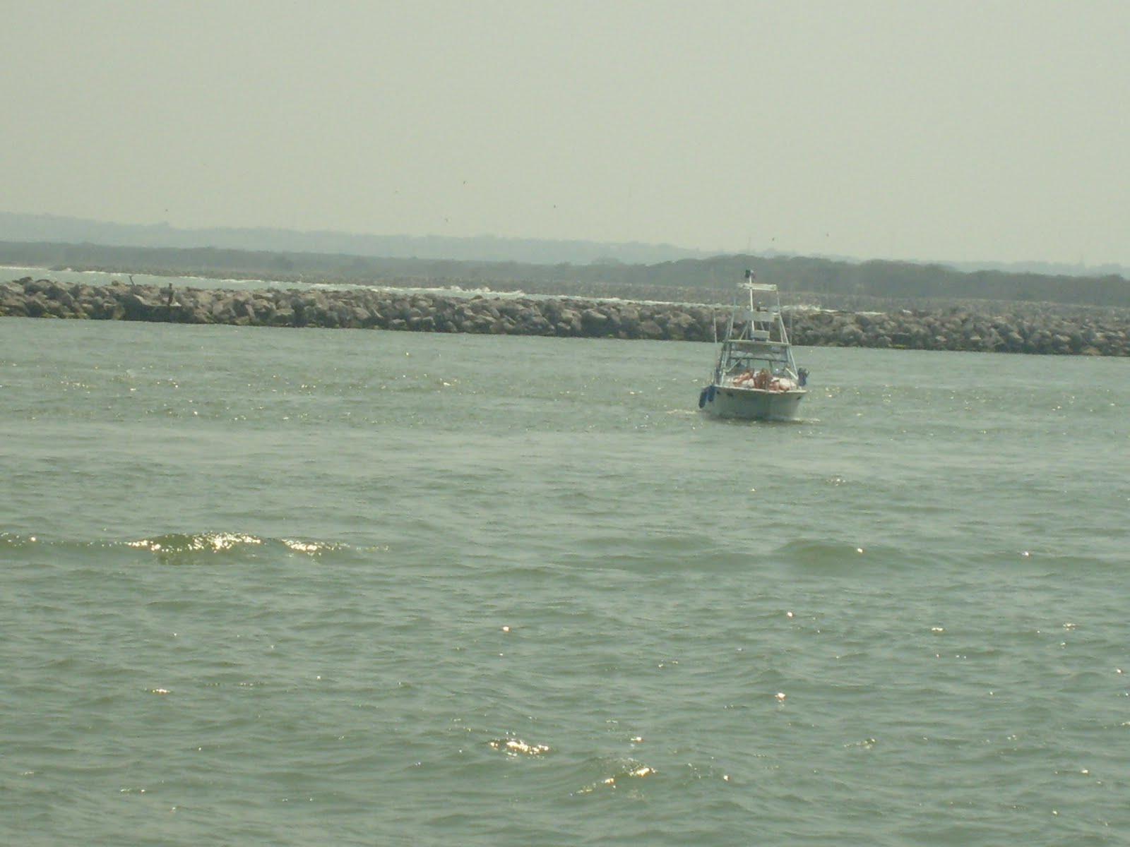 Escolleras playa Miramar.