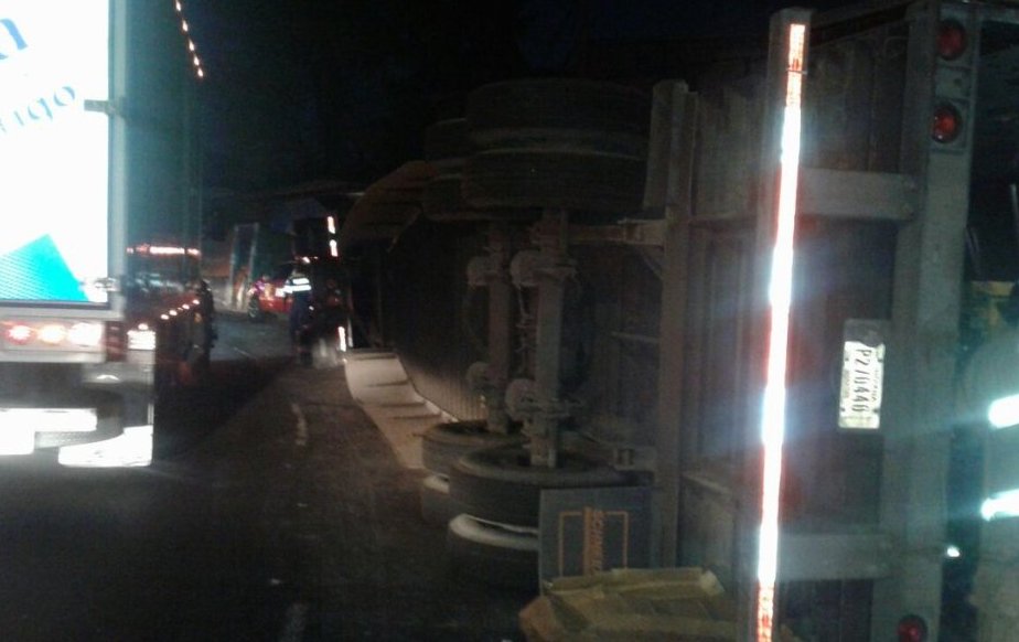 El incidente afectó el tránsito por dos horas y no dejó personas lesionadas.