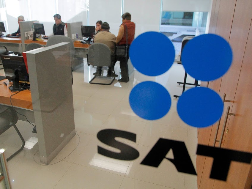 El SAT eliminará la declaración anual de impuestos a asalariados con un solo patrón.