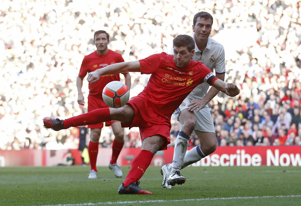Steven Gerrard en el juego de leyendas