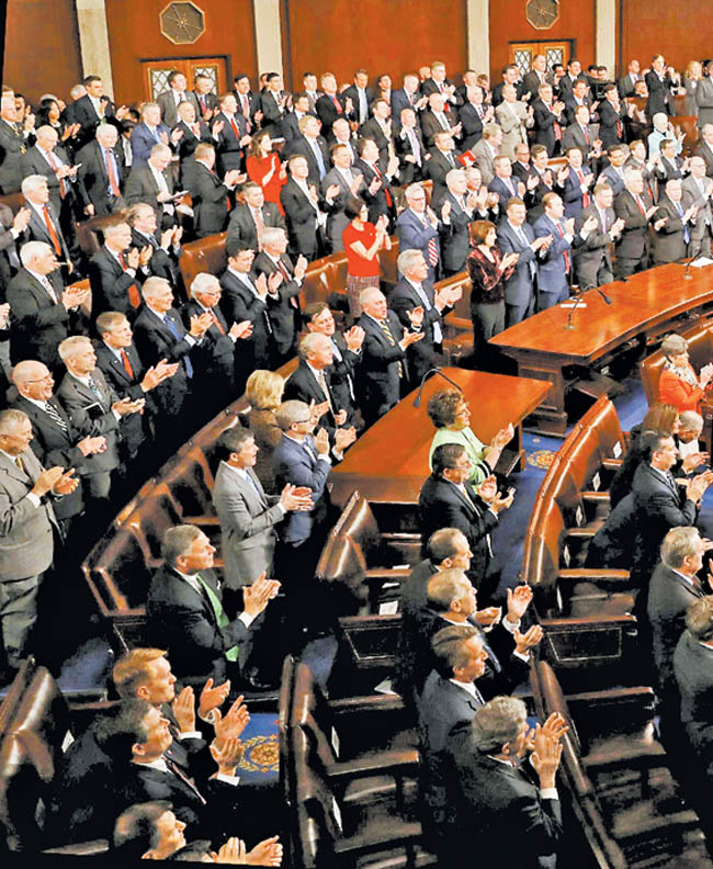 Ambas cámaras legislativas son dominadas por republicanos. 