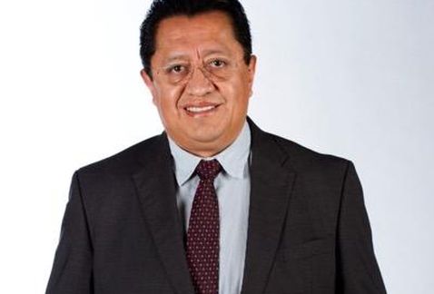 Alfredo Campos Villeda, columnista de Milenio