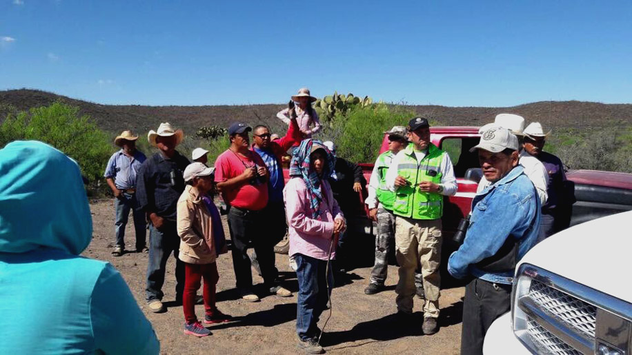 Con canes y drones, elementos de Protección Civil apoyan a la comunidad en la búsqueda del joven.