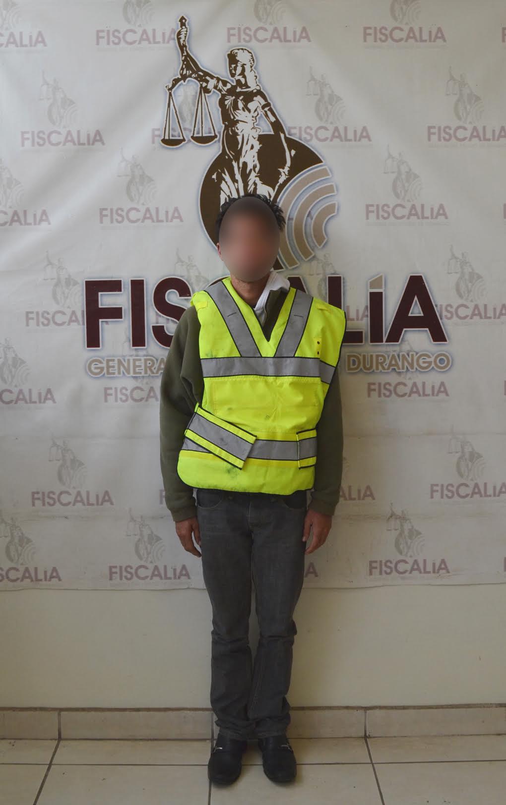 En Durango, elementos de la PID aprehendieron a un vendedor de cristal.