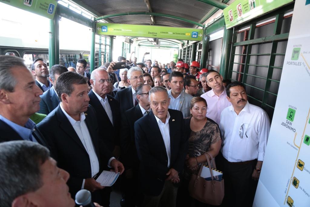 Las autoridades abrieron ayer los trabajos en la cuarta etapa.