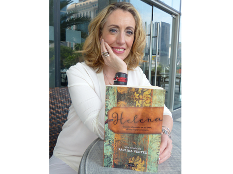 Paulina Vieitez presentó Helena (Ed. Sello de Letras) en Monterrey.  