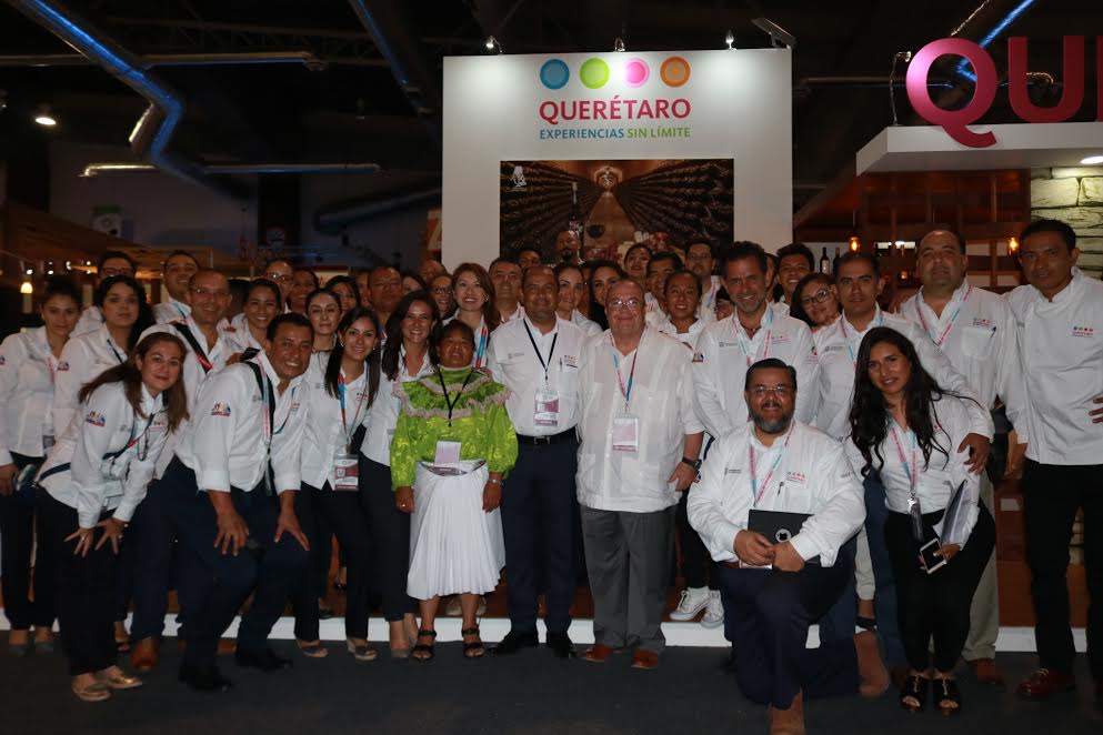 El stand de Querétaro, promueve de manera visual, atractivos turísticos de la ciudad de Querétaro. 