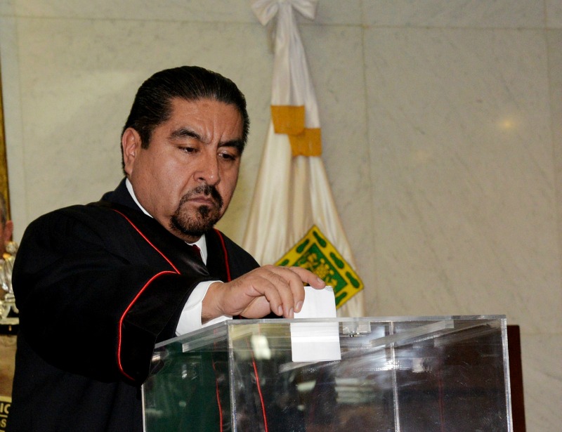 El pleno de magistrados del Tribunal Superior de Justicia de la Ciudad de México designó hoy al magistrado Álvaro Augusto Pérez Juárez como presidente