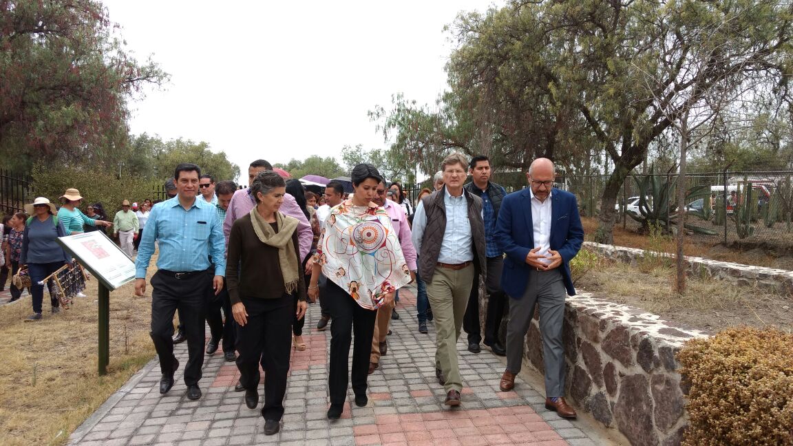Entregaron obras por más de 180 millones de pesos.